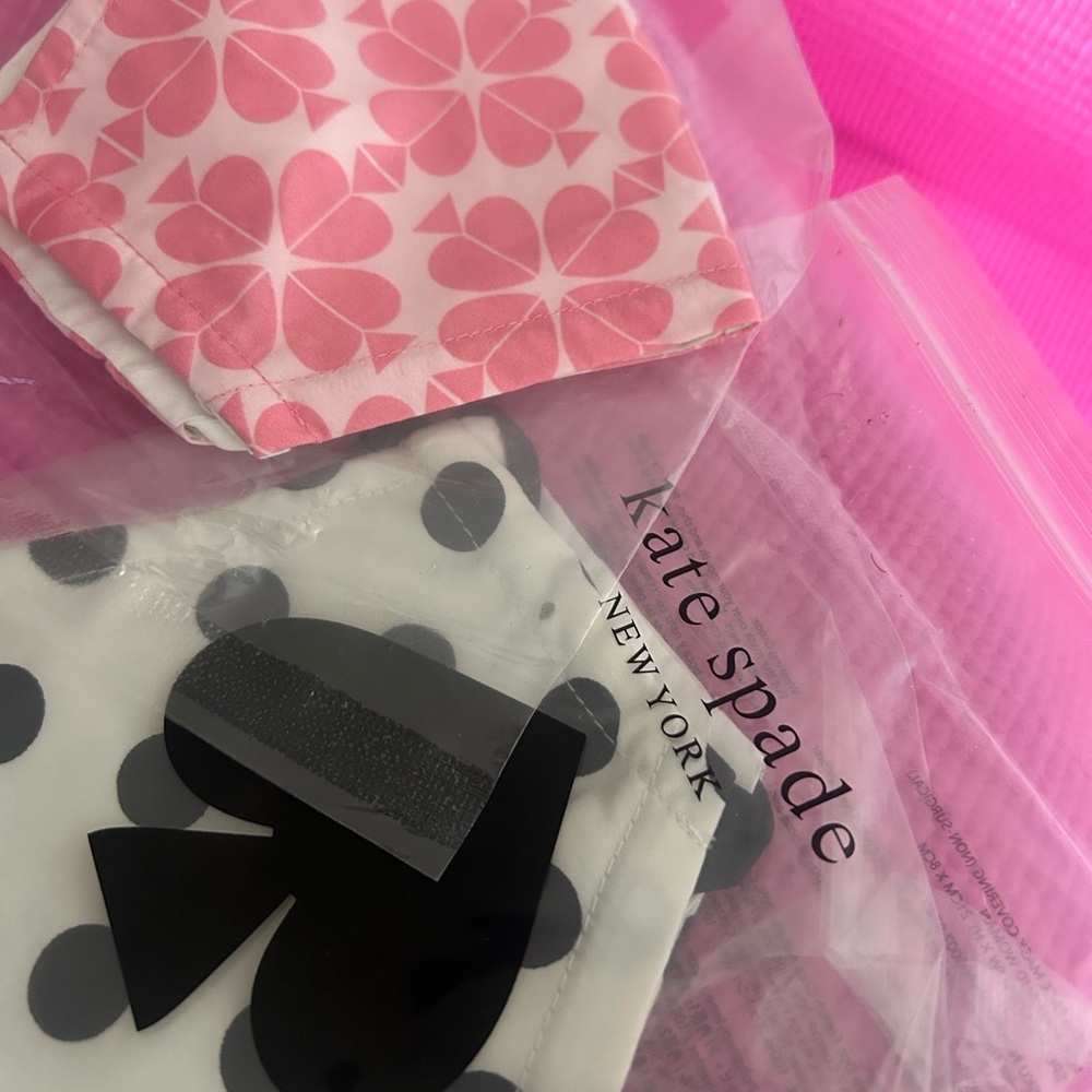 Kate Spade Mask Set ♠️ - Picture 3 of 4
